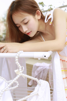 漂亮的人妻与上司出差